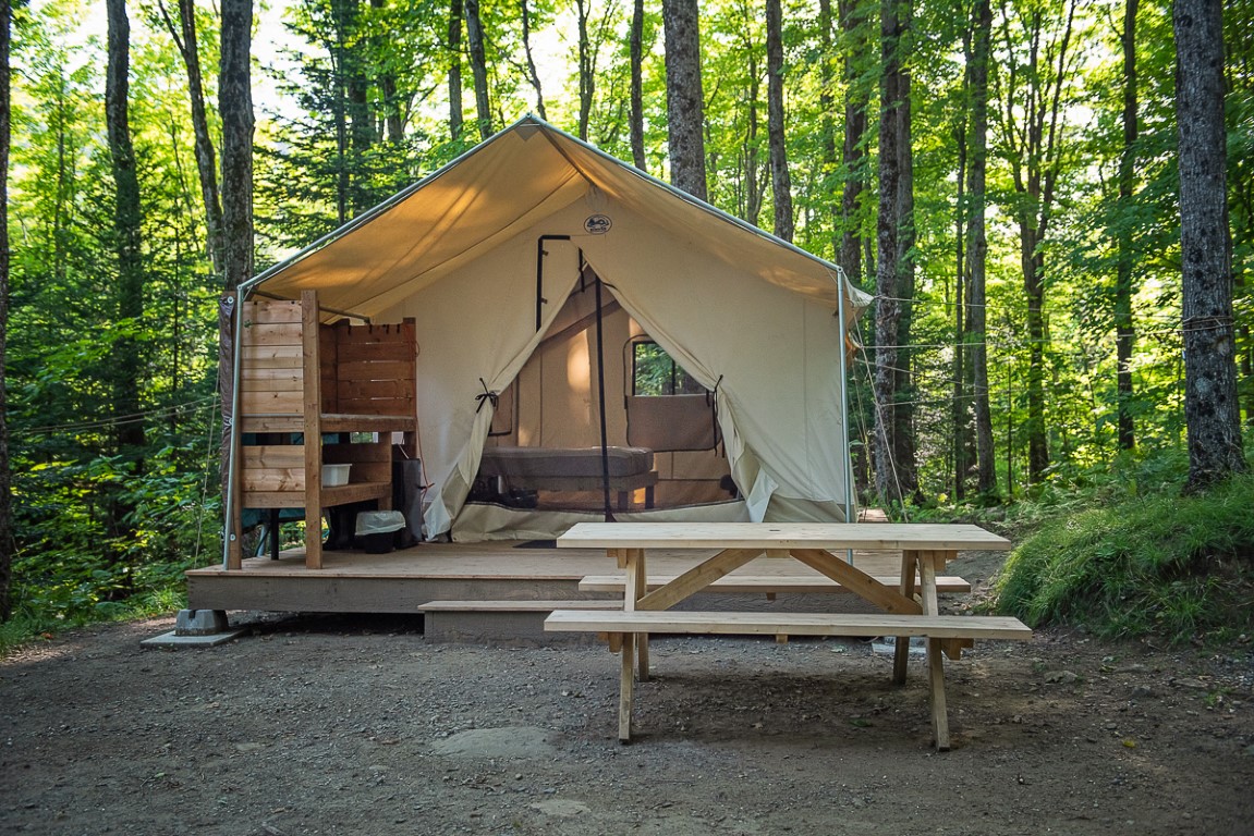 Mini-chalet en forêt